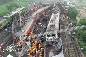 रेल दुर्घटना में जीवित बचे 250 यात्री विशेष ट्रेन में चेन्नई के लिए रवाना