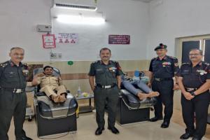 लखनऊ: विश्व रक्तदाता दिवस पर Lucknow NCC Group मुख्यालय के एनसीसी कैडेटों ने किया रक्तदान