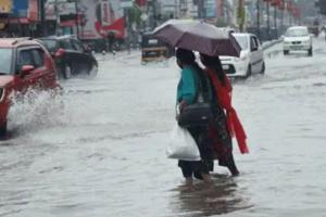 मुंबई में भारी बारिश, शिंदे ने बाढ़ रोकने की प्रणाली के काम करने का किया दावा, विपक्ष ने साधा निशाना