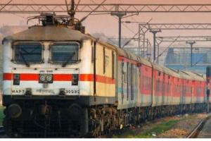 बरेली: रेलवे की बिजली से हैं परेशान तो मोबाइल एप करेगा समाधान