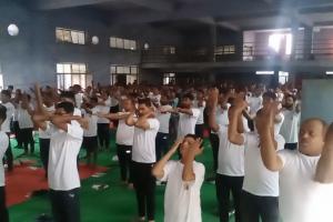 International Yoga Day 2023: घाटमपुर में मनाया गया अंतर्राष्ट्रीय योग दिवस, गांव-गांव लगे योग शिविर