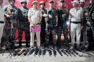 मणिपुर में तलाशी अभियान, 35 हथियार और हथियारों के गोदाम बरामद 