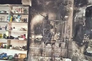 काशीपुरः ग्रोसरी स्टोर में शॉर्ट सर्किट से लगी आग, बमुश्किल फायर ब्रिगेड ने आग पर पाया काबू 