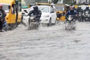 चेन्नई और उपनगरीय इलाकों में भारी बारिश, स्कूल बंद 
