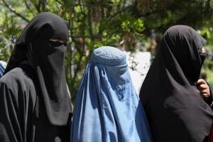 महिलाओं-लड़कियों पर लगे प्रतिबंध हटाए बिना तालिबान सरकार का मान्यता पाना असंभव’ : संयुक्त राष्ट्र