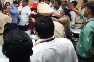 मुंबई: बीएमसी के अभियंता पर हमला करने के मामले में शिवसेना (यूबीटी) के चार कार्यकर्ता गिरफ्तार 