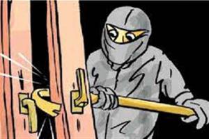हल्द्वानी: चोरों ने तोड़ा 6 माह से बंद घर का ताला, माल उड़ाया
