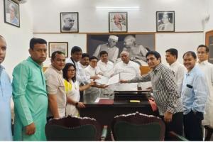 असमः 11 विपक्षी दलों ने चुनाव आयोग से की परिसीमन प्रक्रिया रोकने की मांग