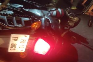Bahraich Accident : अज्ञात वाहन की टक्कर से बाइक सवार युवक की मौत