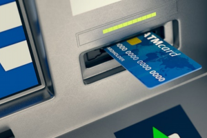 हल्द्वानी: जालसाज ने ATM बदल बीमार का खाता खाली कर दिया
