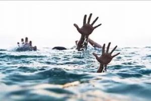 आजमगढ़ : घाघरा नदी में स्नान के दौरान दो छात्राएं गहरे पानी में डूबीं, एक को बचाया, एक की मौत