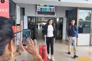 मणिपुर: DCW प्रमुख स्वाति मालीवाल पहुंचीं इंफाल हवाईअड्डा , सरकार ने नहीं दी है अनुमति