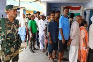 पंचायत चुनाव: प. बंगाल के करीब 700 मतदान केंद्रों पर हुआ पुनर्मतदान