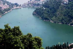 नैनीताल: झील का जलस्तर पहुंचा 9.5 फीट, 11 फीट के बाद होने लगती है निकासी