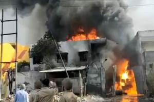 तमिलमाडु: पटाखा फैक्ट्री में धमाके से दहला इलाका, तीन महिलाओं समेत 8 की मौत