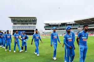 IND vs WI : विश्वकप में बल्लेबाजी के दावेदार नाकाम, वेस्टइंडीज ने वनडे सीरीज बराबर की 
