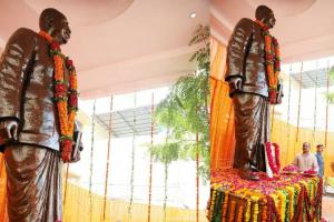 सीएम योगी ने श्यामा प्रसाद मुखर्जी की जयंती पर किया नमन, कहा- उनके सपनों को पूरा कर रही मोदी सरकार