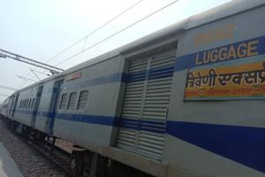 टनकपुर: 100 की स्पीड पर दौड़ती त्रिवेणी एक्सप्रेस दो हिस्सों में बंटी,  900 यात्रियों से भरी ट्रेन में मचा हड़कंप
