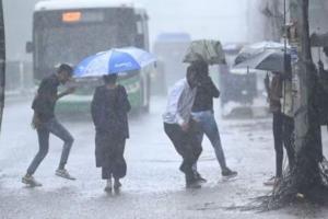 दिल्ली में मूसलाधार बारिश! आईएमडी ने यूपी समेत कई राज्यों के लिए जारी किया अलर्ट 
