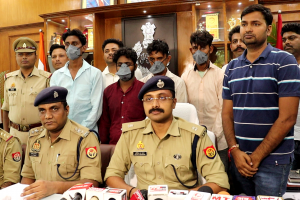 लखनऊ: तांत्रिक बनकर महिलाओं से टप्पेबाजी करता था गिरोह, गाजीपुर पुलिस ने किया गिरफ्तार