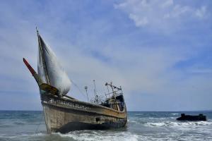 म्यांमार में रोहिंग्या शरणार्थियों को ले जा रही नाव डूबी, 17 लोगों की मौत