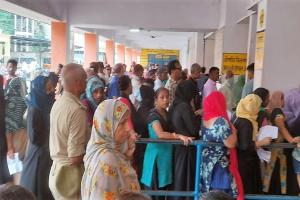 मुरादाबाद : अस्पताल में लग रही भीड़, बाजार में खोजे नहीं मिल रही ड्रॉप