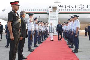 PM Modi Greece Visit : यूनान पहुंचे पीएम मोदी का जोरदार स्वागत, 40 साल में भारत के किसी प्रधानमंत्री की पहली यात्रा 
