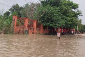 संभल: गंगा उफनाने से छह गांवों में घुसा पानी, लोगों की चिंता बढ़ी