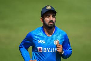 केएल राहुल ने एनसीए में की बल्लेबाजी और विकेटकीपिंग, जल्द वापसी की उम्मीद 