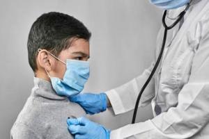 बच्चों को कोविड-19 से गंभीर रूप से बीमार पड़ने से रोकने में कारगर हैं टीके: अध्ययन