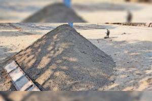 गरमपानी: कालिका मोड़ क्षेत्र में कोसी नदी पर धड़ल्ले से हो रहा रेत का काला कारोबार