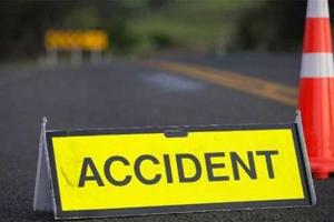  फिरोजाबाद: सड़क हादसे में बाइक सवार सास-बहू की मौत, एक घायल 
