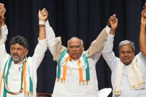 कर्नाटक: तीन और उपमुख्यमंत्री बनाने की मांग पर सिद्धरमैया ने कहा- आलाकमान के फैसले का करूंगा पालन  