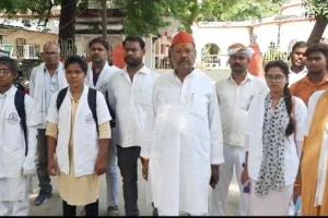 मीरजापुर: सपा की मांग, छात्राओं का पैसा हो वापस, डायरेक्टर पर दर्ज हो मुकदमा
