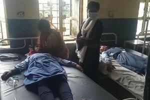 प्रयागराज: विद्यालय में दर्जनों छात्रों की अचानक बिगड़ी तबियत, अस्पताल में भर्ती 
