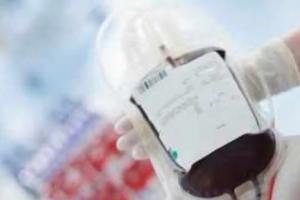 मुरादाबाद: लाल खून का काला धंधा, 25 हजार में मुनाफाखोर बेच रहे जम्बो पैक