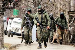 जम्मू कश्मीर में सुरक्षा बलों ने दो आतंकी मॉड्यूल का किया भंडाफोड़, पांच आतंकी गिरफ्तार