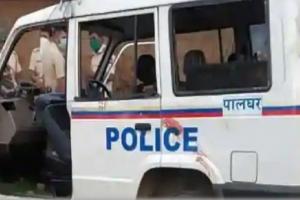 महाराष्ट्र: पालघर में मवेशियों से क्रूरता की सूचना पर छापा मारने पहुंचे पुलिस दल पर हमला