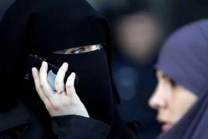 ईरान की संसद ने हिजाब के संबंध में पारित किया सख्त कानून 