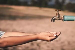 गरमपानी: एक महीने से पानी को तरस रहे छह गांवों के सैकड़ों परिवार 