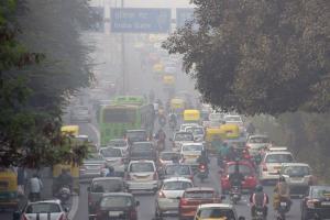 दिल्ली में सड़कों पर वाहनों से नैनोकण का उत्सर्जन स्वास्थ्य जोखिम पैदा कर सकता है : अध्ययन 