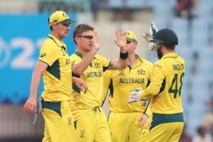 AUS vs SL World Cup 2023 : ऑस्ट्रेलियाई गेंदबाजों का कमाल, श्रीलंका 209 रन पर ऑलआउट...मिला आसान टारगेट