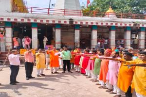 मीरजापुर: नगर विधायक ने पंडा समाज को दिलाई शपथ