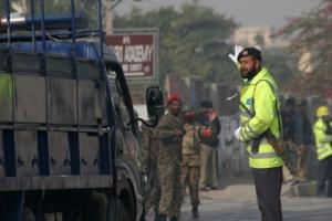 Pakistan Terrorist Attack : पूर्वी पंजाब में पुलिस चौकी पर आतंकी हमला, एक अधिकारी की मौत...मुठभेड़ में दो हमलावर भी ढेर 