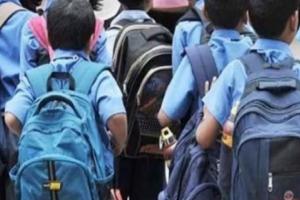 बिहार : सरकारी स्कूलों से 20 लाख छात्रों के नाम कटे, सरकार की सहयोगी पार्टी भी विरोध में उतरी 