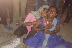 रामपुर : उत्तराखंड बॉर्डर पर कैंटर ने ई-रिक्शा को रौंदा, दौ की मौत