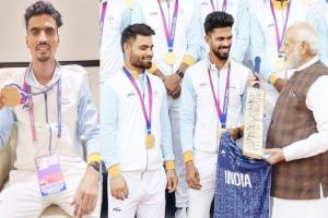 अलीगढ़: एशियाई खेलों में स्वर्ण पदक विजेता क्रिकेटर रिंकू सिंह ने कप्तान संग प्रधानमंत्री को भेंट किया बल्ला