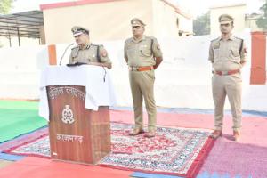 आजमगढ़: पुलिस स्मृति दिवस पर शहीद पुलिसकर्मियों को किया गया याद, दी गई श्रद्धांजलि