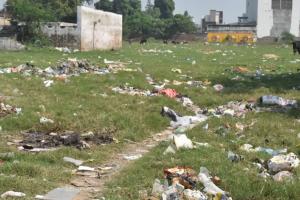 बरेली: निजी हाथों में सफाई का जिम्मा, शहर में लगे कूड़े के ढेर