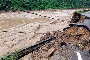 सिक्किम में अचानक आई बाढ़ में मृतक संख्या बढ़कर 40 हुई, 76 लोग अब भी लापता 